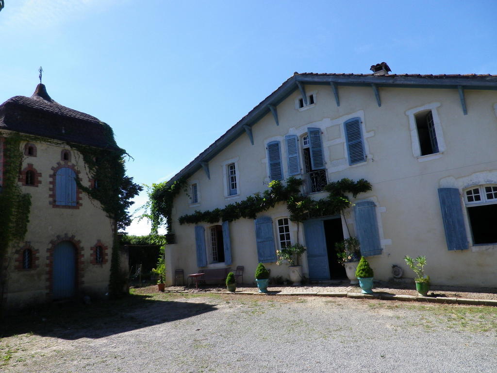 Chambres et Table d'Hôtes Manoir Capcazal de Pachïou Mimbaste Exterior foto
